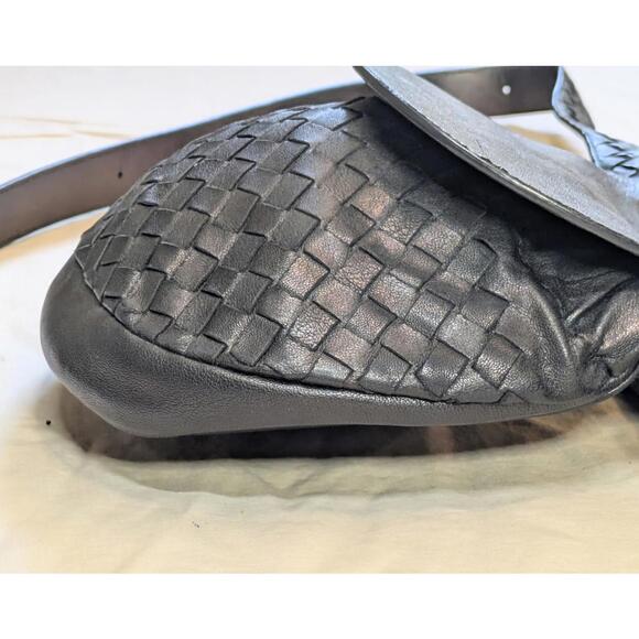 Bottega Veneta Flap Belt Bag Intrecciato Nappa Leather in Nero Black Small Posh - Picture 6 of 12